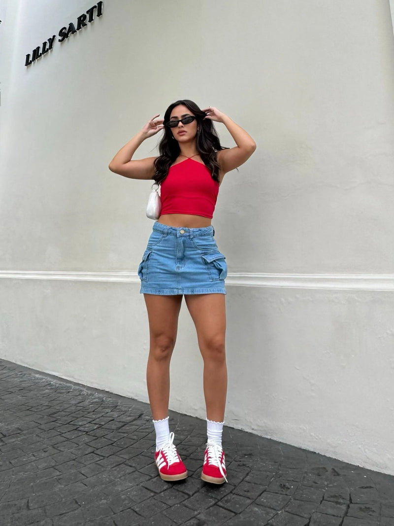 Cropped Babe