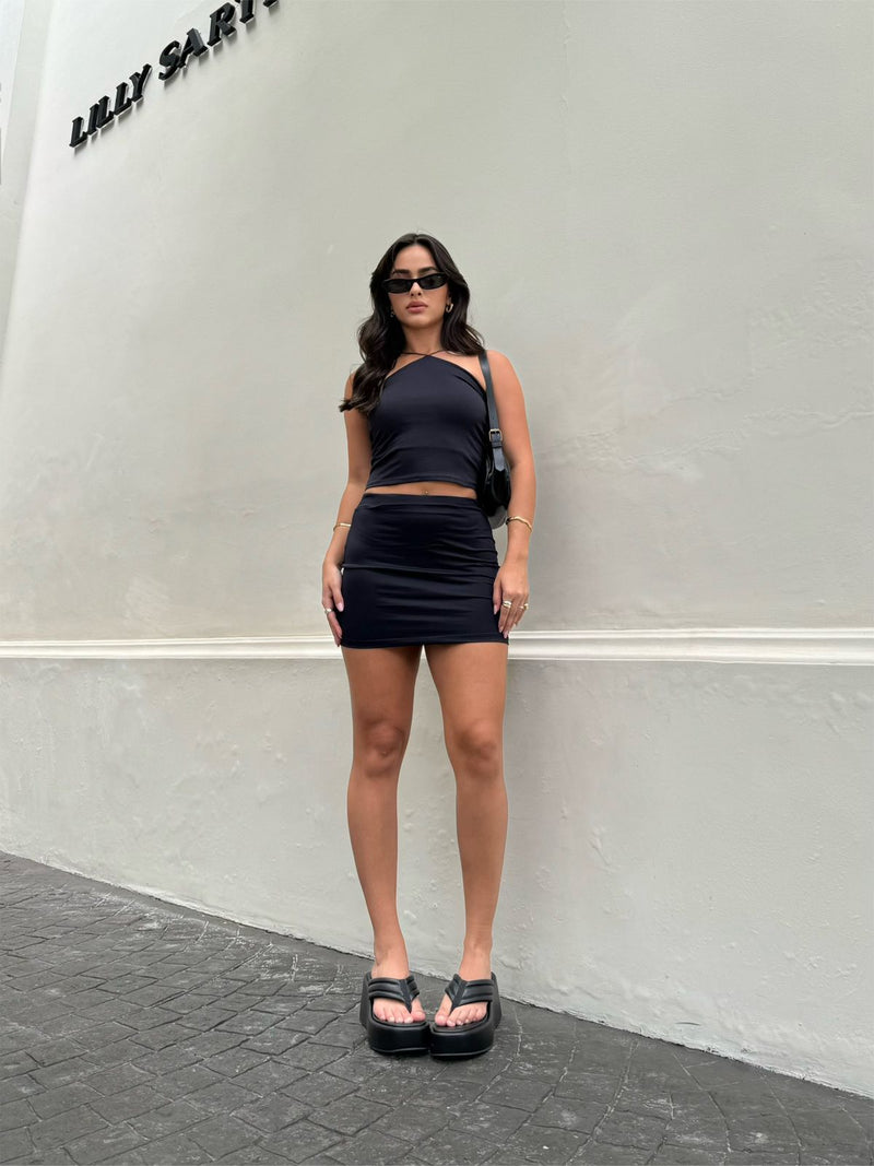 Cropped Babe